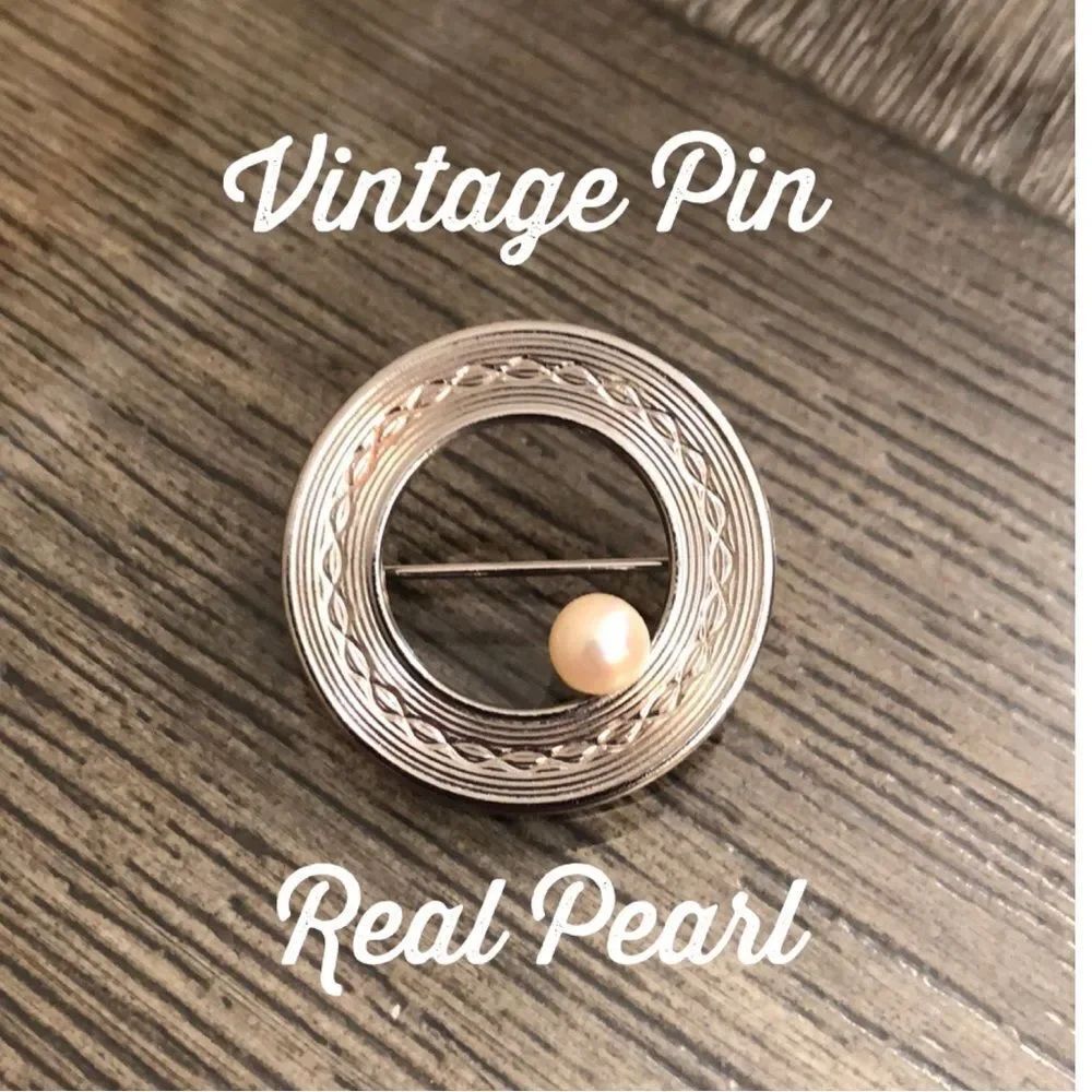 Vintage Round Circle Pin with Real Pearl Pin / Brooch